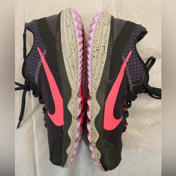 Nike Trail sneakers - Picture 4 of 13